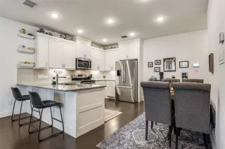 Photo #6: 21149316 Listing 