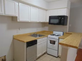 Photo #3: 21149517 Listing