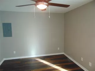 Photo #5: 21149546 Listing 