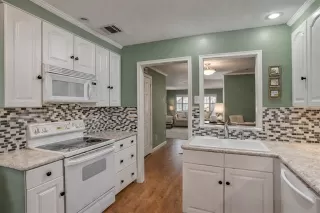 Photo #3: 21149587 Listing 