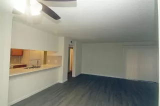 Photo #2: 21149649 Listing