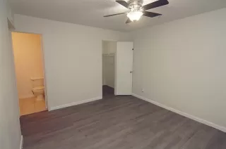 Photo #6: 21149649 Listing