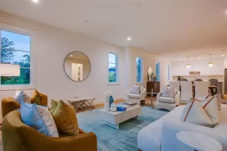 Photo #4: 21150200 Listing