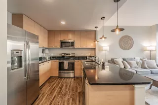 Photo #4: 21150487 Listing