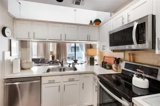 Photo #6: 21150748 Listing 