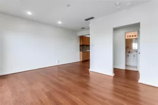 Photo #5: 21150978 Listing 