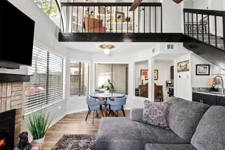 Photo #6: 21151018 Listing 