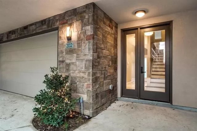 MLS: 21151131 Condo For Sale