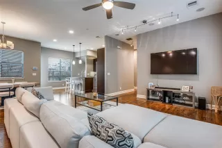 Photo #3: 21151131 Listing