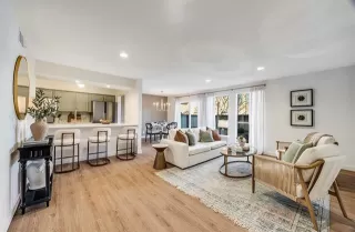 More Details about MLS # 21151263 : 6036 BIRCHBROOK DRIVE #131