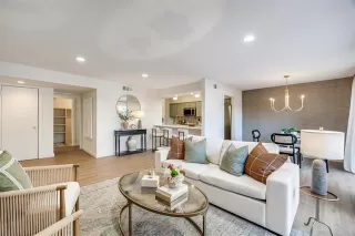 Photo #3: 21151263 Listing 