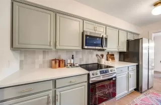 Photo #5: 21151263 Listing 