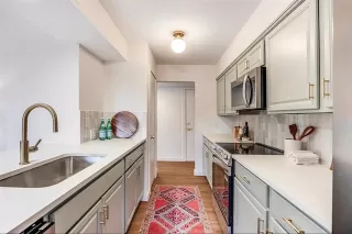 Photo #6: 21151263 Listing 