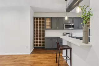 Photo #4: 21151881 Listing 