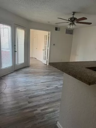 Photo #3: 21152189 Listing 