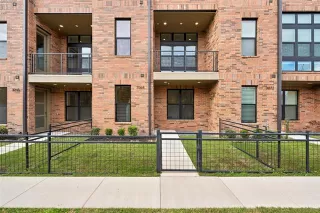 Photo #2: 21152440 Listing