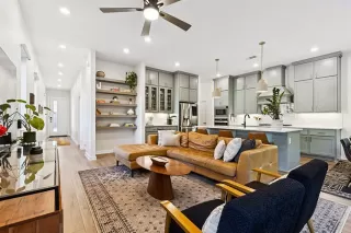 Photo #6: 21153036 Listing 