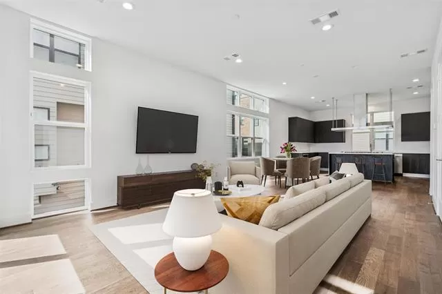 MLS: 21153165 Condo For Sale