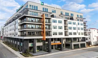 Photo #2: 21153265 Listing 