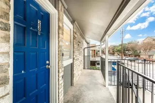 Photo #2: 21153851 Listing 