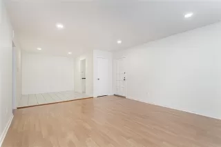 Photo #5: 21153851 Listing 