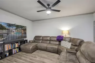 Photo #4: 21154398 Listing 