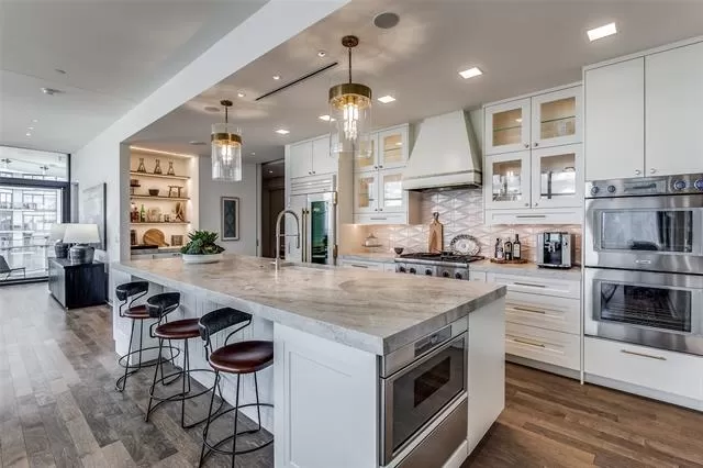 MLS: 21154578 Condo For Sale