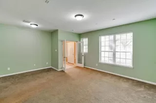 Photo #5: 21154687 Listing