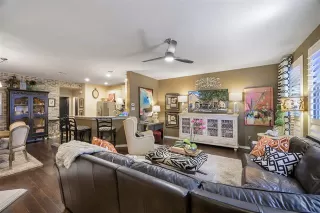 Photo #4: 21154699 Listing 