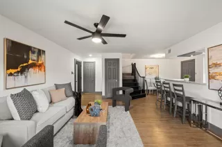 Photo #5: 21154704 Listing 