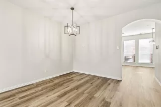 Photo #6: 21154753 Listing 