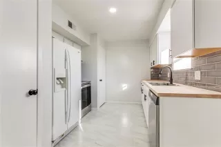 Photo #5: 21154913 Listing 