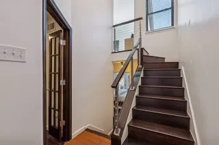 Photo #5: 21154924 Listing 