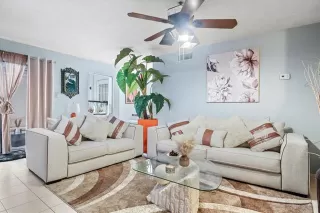 Photo #3: 21154998 Listing 