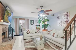 Photo #4: 21154998 Listing 