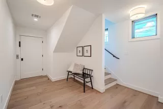 Photo #5: 21155046 Listing