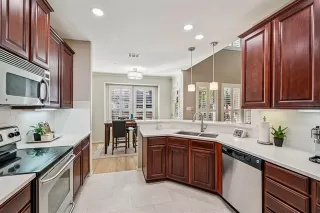 Photo #6: 21155248 Listing 