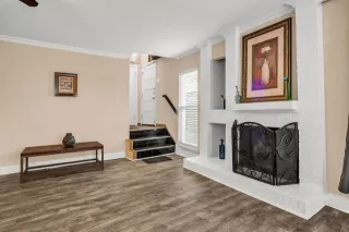 Photo #5: 21155301 Listing 