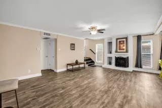 Photo #6: 21155301 Listing 