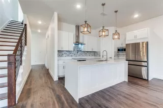 Photo #5: 21155824 Listing 