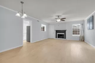 Photo #6: 21156111 Listing 