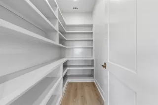 Photo #4: 21156415 Listing 