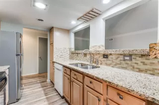 Photo #3: 21156800 Listing 