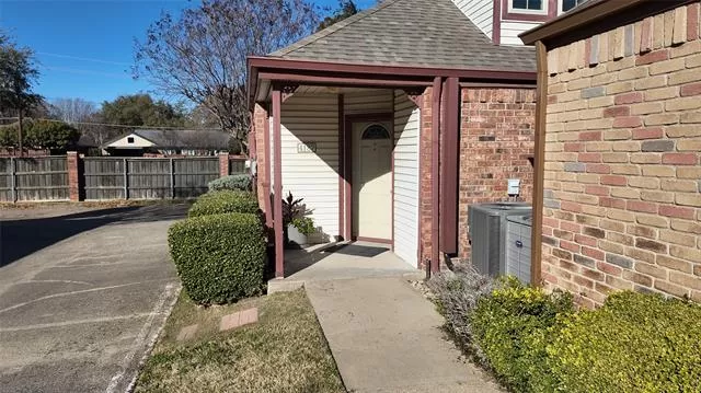 MLS: 21156943 Condo For Sale