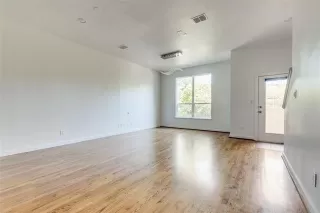 Photo #5: 21157003 Listing 