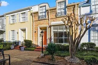 More Details about MLS # 21157080 : 3011 BROCKBANK COURT #B