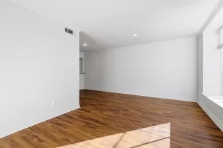 Photo #6: 21157080 Listing 