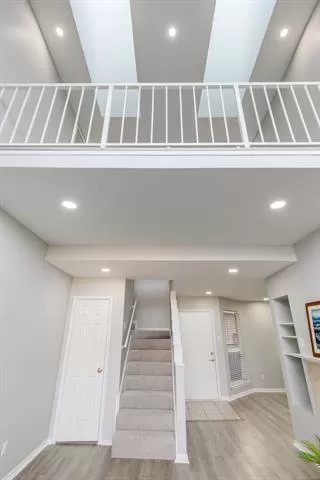 Photo #6: 21157815 Listing 