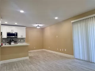 Photo #5: 21158127 Listing 