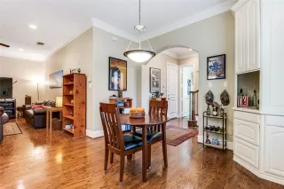 Photo #5: 21158249 Listing 